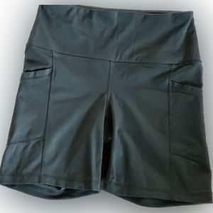 Yogalicious Lux Active Yoga Gym Biker Poly Spandex Booty Power Shorts Small S